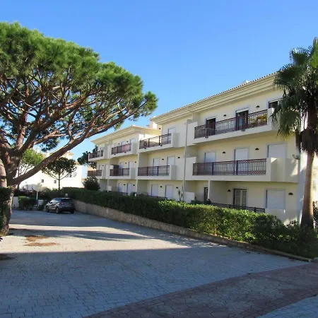 Central 2 Rooms, Wifi, Pool Apartment