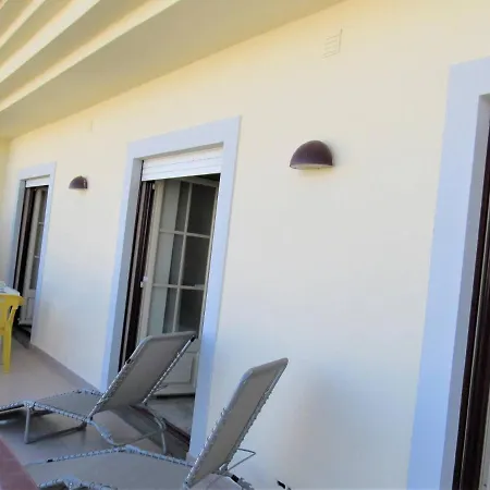 Central 2 Rooms, Wifi, Pool Apartment *